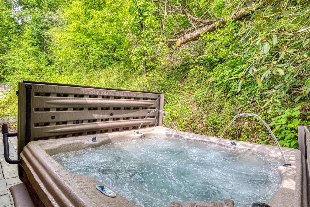 גטלינבורג Hidden Creek, Pool Table, Hot Tub, 1089 Free Tickets Each Paid Day, Dollywood And More מראה חיצוני תמונה